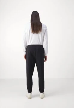 Boss HADIKO - Tracksuit Bottoms - Black -Indicode Men Wear Shop d3d086e922da4667a9465fa7715fdd83