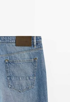 Massimo Dutti Tapered Fit Mid Bleach- Slim Fit Jeans - Blue -Indicode Men Wear Shop d9566c8b6b5348448d5832ebf2eb0b4f