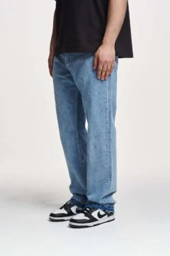 ARUN OPEN - Straight Leg Jeans - Light Blue