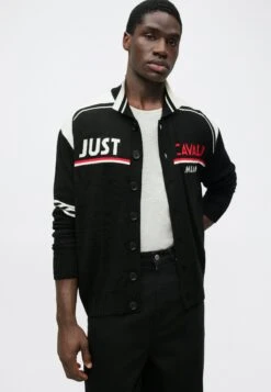 JUST CAVALLI LOGO - Cardigan - Black -Indicode Men Wear Shop e09c3d37db274fdabe76a4d500f00128
