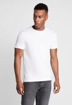 Pier One 3 Pack - Basic T-Shirt - White 7 Pier One 3 Pack - Basic T-Shirt - White -Indicode Men Wear Shop e50b2210dfa14aeebbb37ff387ca1259