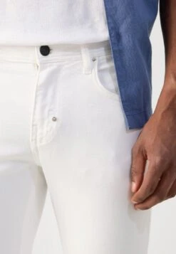 Antony Morato KURT COMFORT TAPERED FIT - Slim Fit Jeans - Cream -Indicode Men Wear Shop f00e8b1721f2408390ff68b77510ae19